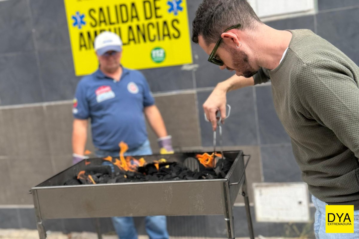 #VoluntariadoDYA | 📸 Hoy os traemos un post diferente…
Nos hemos permitido dejar a un lado por un momento la rutina, para mostrar el lado más cercano de nuestros voluntarios/as🫂.

🥳 Ayer disfrutamos de una jornada de convivencia, dónde seguimos reforzando el equipo.