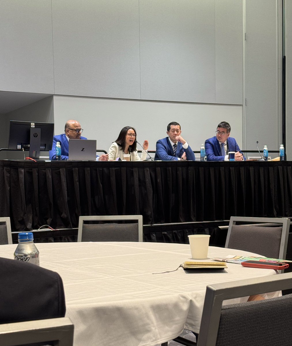 We kicked off #ASTRO25 this morning with an engaging liver and pancreas PRO session with <a href="/NiuSanford/">Dr. Nina Niu Sanford</a>, who presented her work, “Integrating Radiotherapy into Multidisciplinary Care for Hepatocellular Carcinoma.”