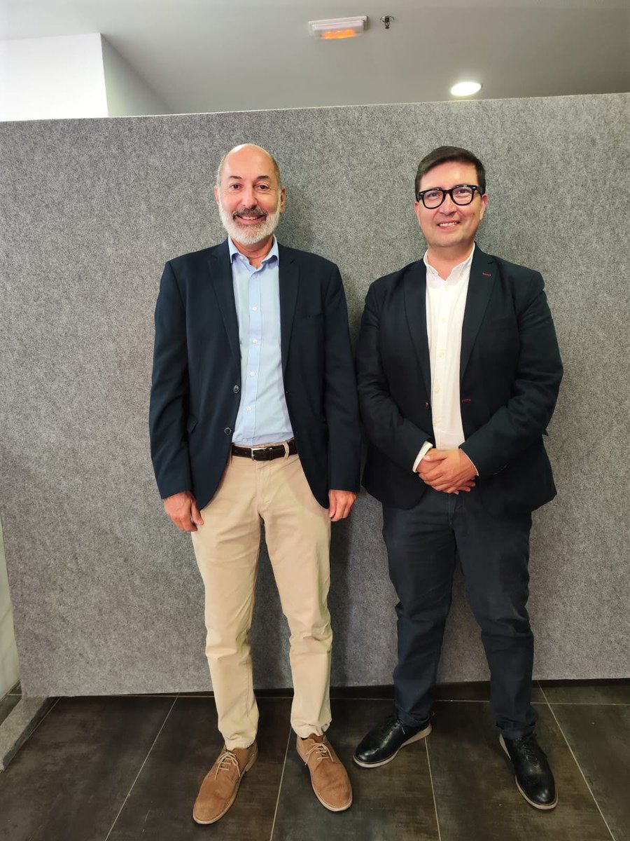 Como director de Comunicación de Ubikare soy parte del equipo docente del Programa Executive en Economía de la Longevidad formación pionera de la Fundación de la Universidad Autónoma de Madrid, el Clúster MADFinTech y Foro ECOFIN.

En la foto con Erik Díaz, co-director académico