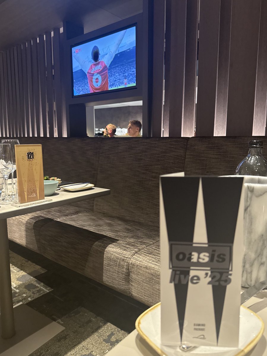 Alright? Get Innnnn! Oasis again ole ole!!! #AFC