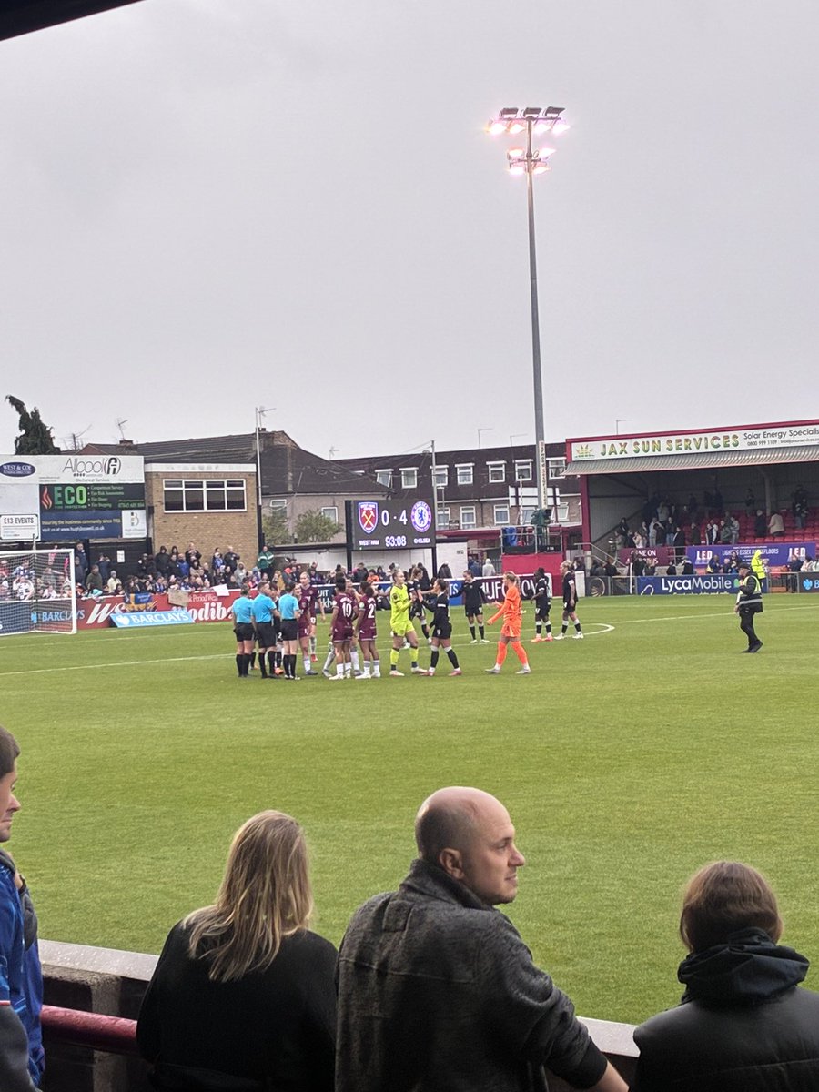 scrivzzzcufc's tweet image. Up the chels💙 #cfcw