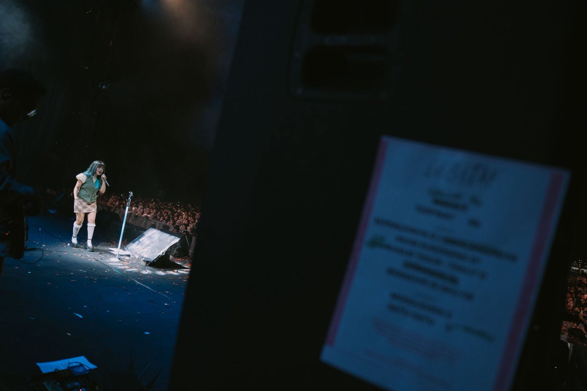 1.40 perjalanan pesawat lanjut 3jam jalur darat. ✅