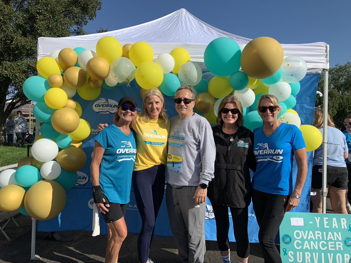 Godwin6Cecilia's tweet image. Up early this morning for a 5K walk  for ovarian cancer!#overrun