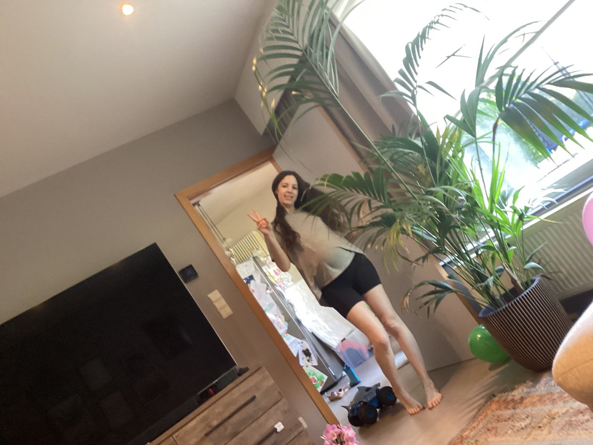 Found the pic Alexander took of me while still pregnant 😁