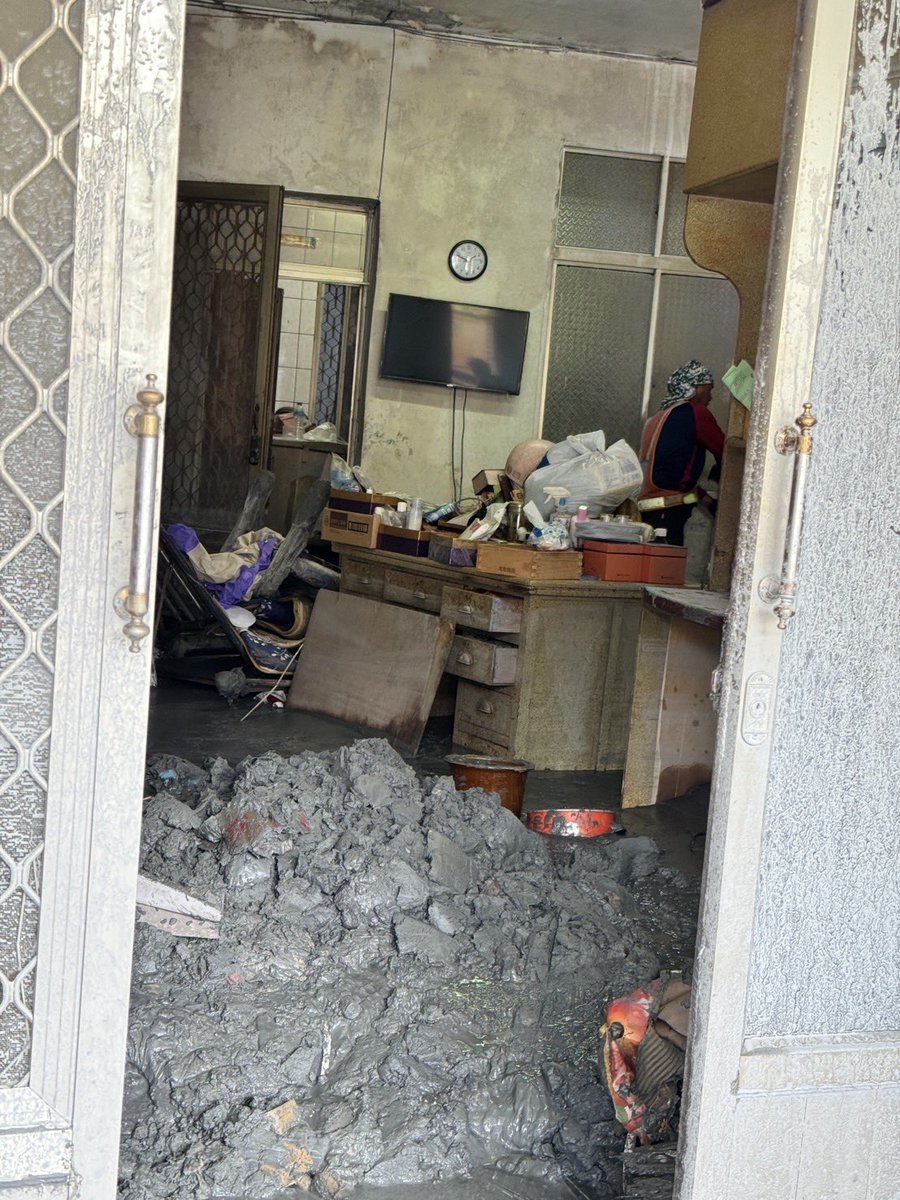 花蓮へ復旧ボランティアに行ってきました。
まるで311を彷彿させるような惨状でした…

亡くなられた方のご冥福をお祈りいたします。
まだ第二の災害が起きるかもしれないとニュースで見ました。どうかご無事で😢

花蓮加油！！