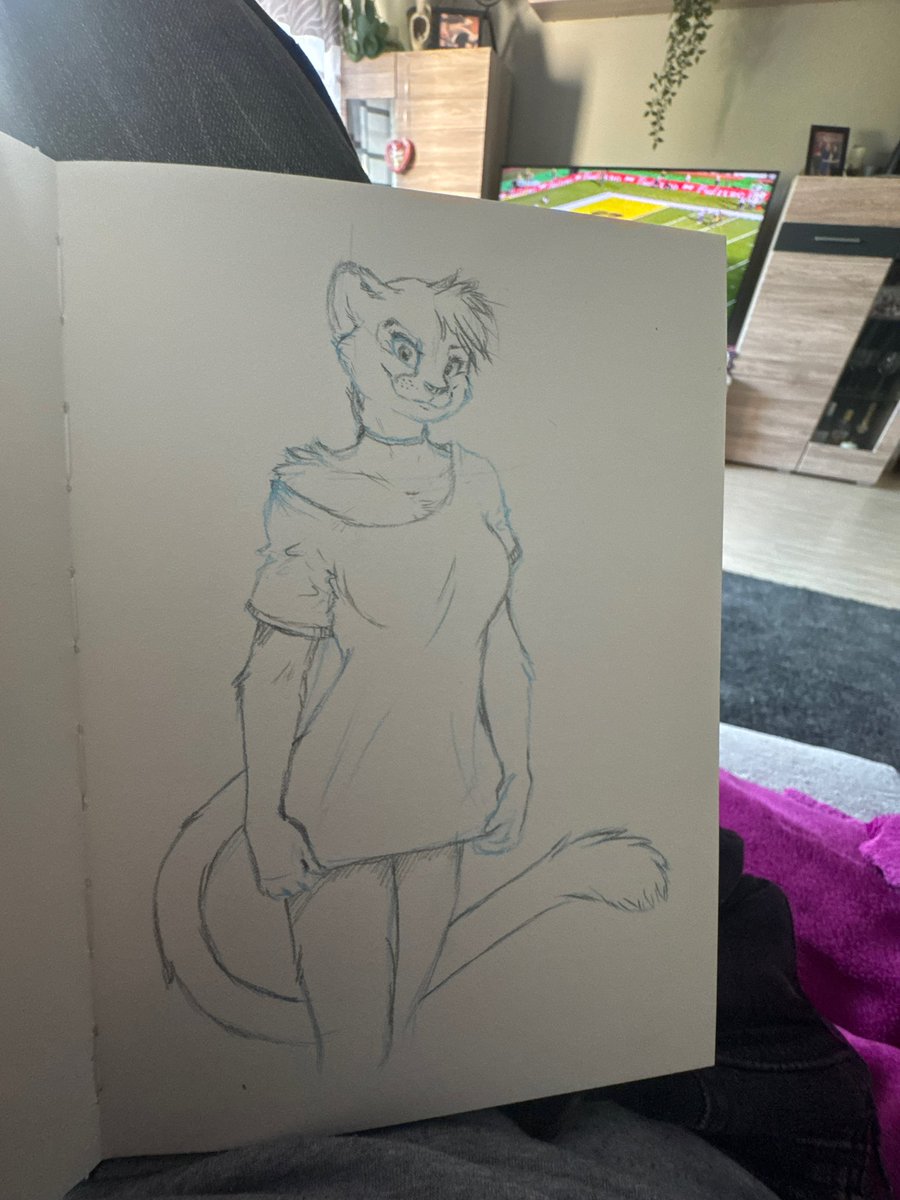 *scribbles chees* 
(I'm referencing an older pic forma potential cheetah redesign) ^^