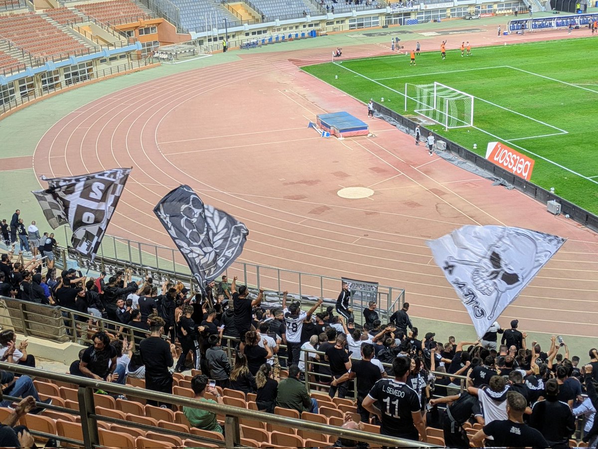 OFI Crete - AE Kifisia
Pankrotiri Stadium
Super League 🇬🇷
#banehopping

1-3. OFI har flyttet ca 1 km fra sitt gamle hjem, til en enorm betongkloss på stranda. Tidenes dummeste avgjørelse? Det gamle ser helt nydelig ut for å lage trykk! Ikke en eneste bortesupporter på kampen 🧇
