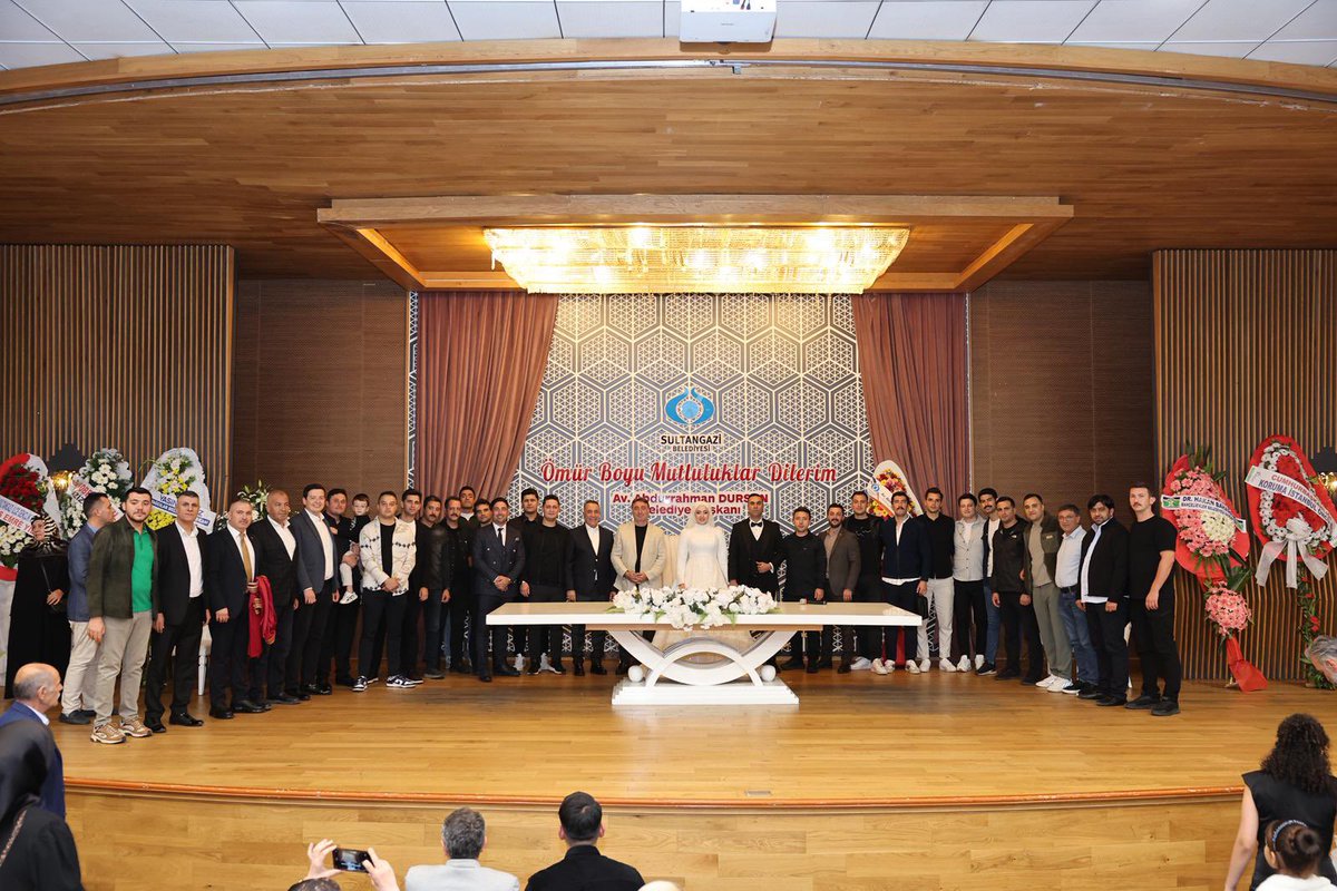 Railia &amp; Erkan, Fatma &amp; Ömer Faruk, Elanur &amp; Cebrail ve Fatma &amp; Mehmet Emin çiftlerimizin mutluluklarına şahitlik ettik 💐

Tüm çiftlerimizi ve kıymetli ailelerini tebrik ediyor, iki cihan saadeti diliyorum 😊