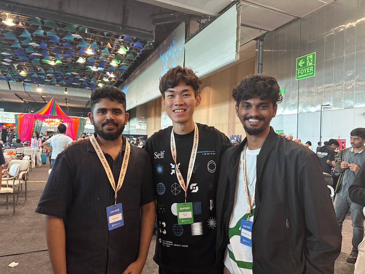 <a href="/RakeshKumawattt/">Rakesh</a> 4/🥉 EthOs ID - Best Self Onchain Integration - $1,500

Ethos ID: Country-verified ENS subnames with portable verifiable credentials across any chain.

ethglobal.com/showcase/ethos…