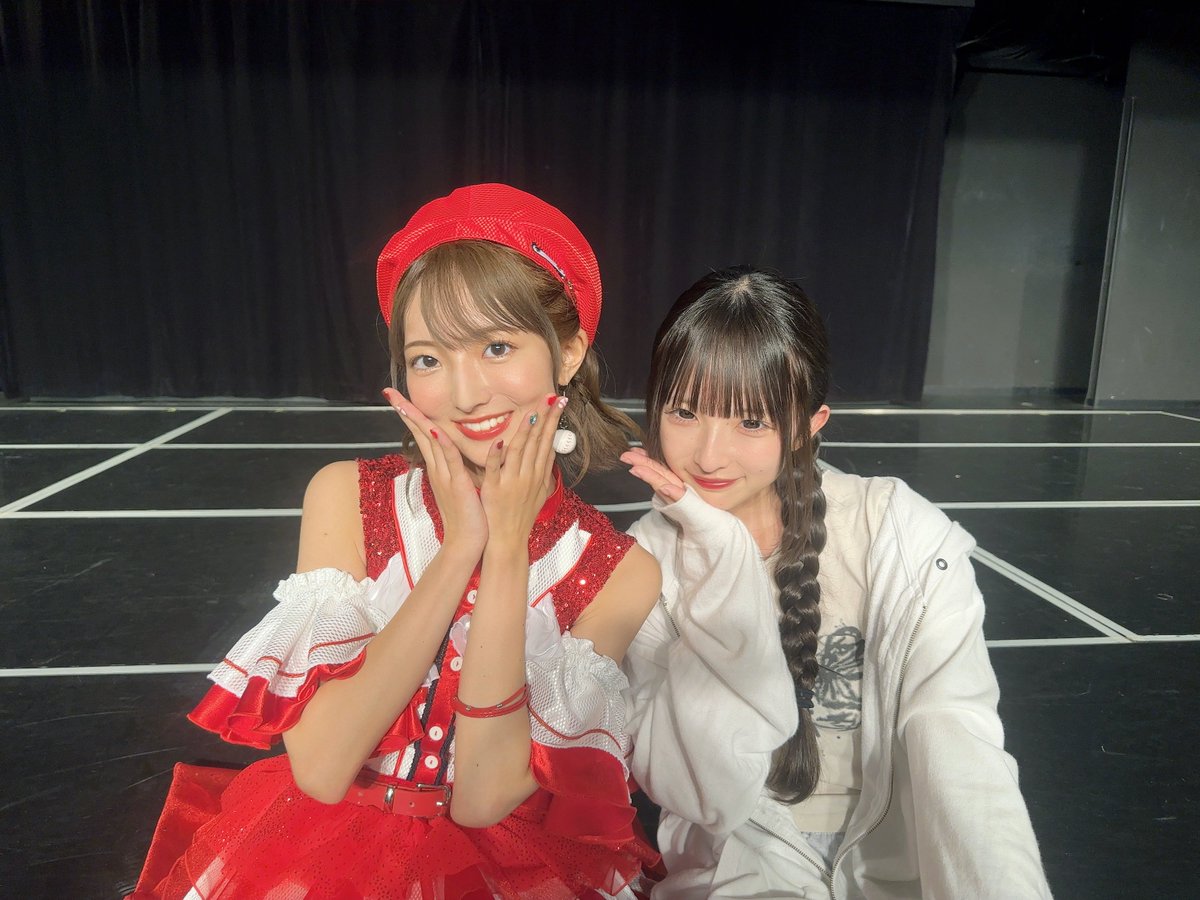 kokochan_1228's tweet photo. #藤本冬香卒業公演
ふゆっぴさん！卒業おめでとう！♡
かっこよかった！らぶ！❤️❤️❤️ https://t.co/qyzYEmXuyQ