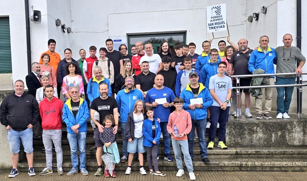VetustaChess's tweet photo. XXXI TORNEO DE TREVIAS 
IYAN CAMPEÓN DEL GRUPO B
Buenas actuaciones de los jugadores del @VetustaChess
Grupo B: 1° @iyanastur7 y 3° Nico Martín 
Grupo C: 3° Nico Pedreira 
Grupo E: 2° David Junquera 
Grupo j: 2ª Carolina Mulet 
https://t.co/EBZMFyxwOO https://t.co/nfqNj0lv4D