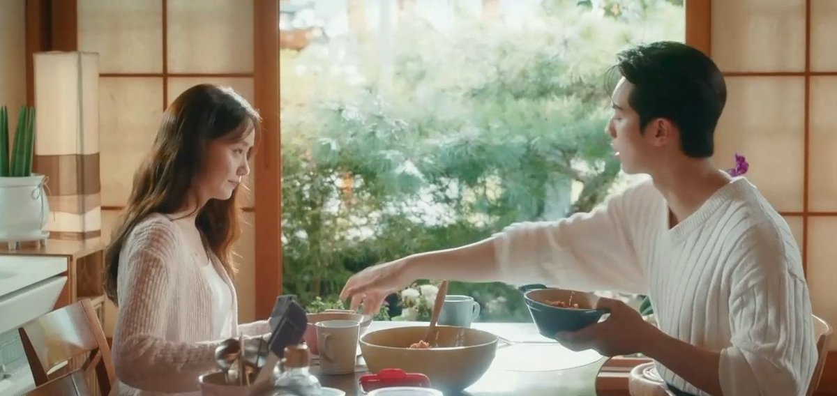 ashdresaura's tweet photo. As he promised he made a bibimbap for his beautiful companion 

#BonAppetitYourMajestyEp12 #BonAppetitYourMajesty
 https://t.co/jt5p8ZAcYc https://t.co/ZBpkJ7T2VL