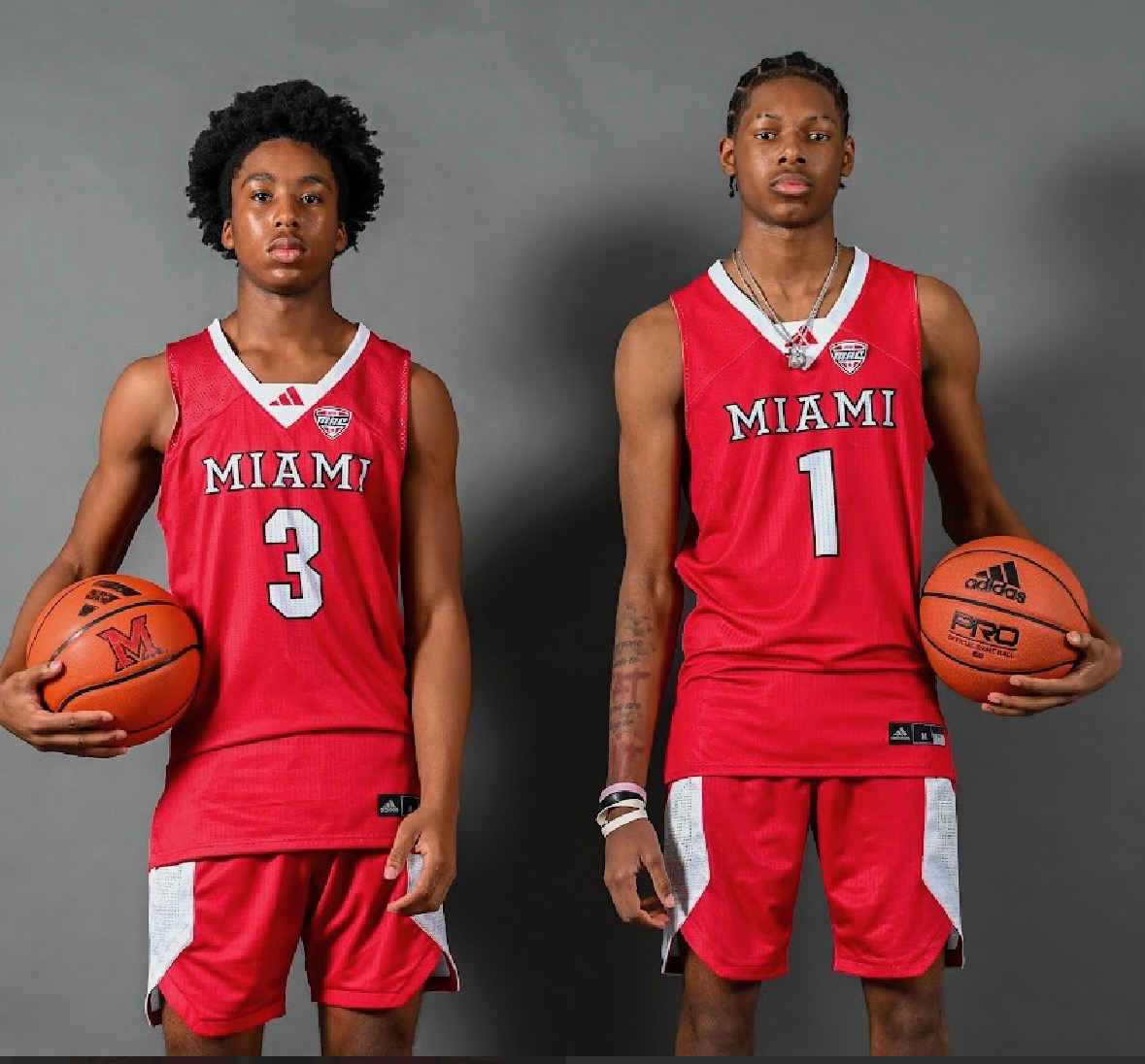 We appreciate <a href="/MiamiOH_BBall/">Miami Men’s Basketball</a>  for having <a href="/SFSAthletics/">St. Francis de Sales Athletics</a> Varsity Basketball Players <a href="/ChrisPoellnitz3/">Chris Poellnitz III</a> &amp; <a href="/BigPlayTre2/">“Tre” Chenault</a> on an unofficial visit yesterday! 
<a href="/CoachSteeleMU/">Travis Steele</a>
<a href="/_CoachHolmes/">Jonathan Holmes</a>
<a href="/CRichyRich23/">Carl Richburg</a>

#GoKnights
