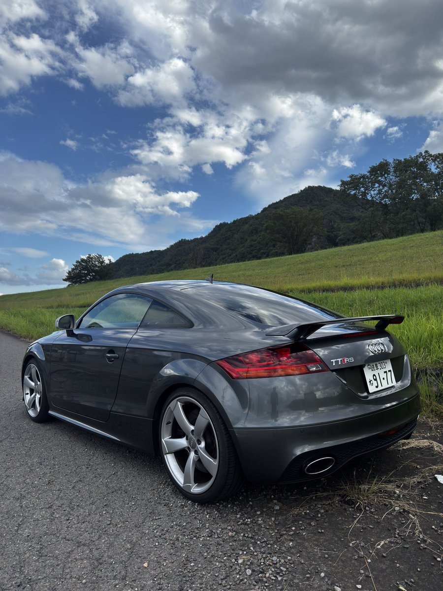 TTRS買いました。
弄らないと言いたいけど第二触ストにしました。
弄りません