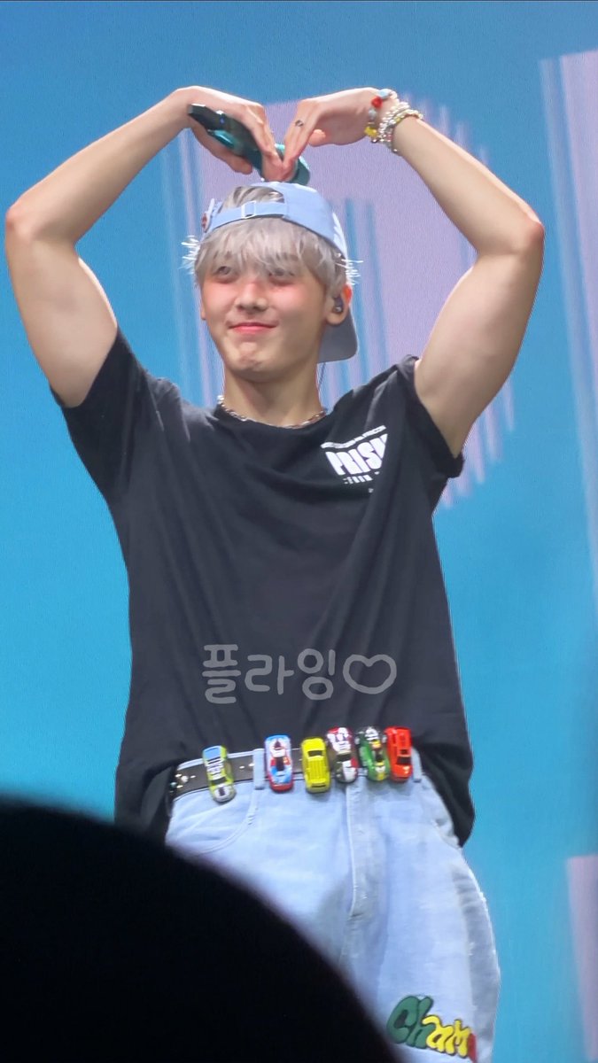 moonfly0126's tweet photo. 250928 🖤
#아스트로 #윤산하 #ASTRO #YOONSANHA 
 #PRISMfromYtoA_Bangkok https://t.co/ZcWh8Tz2xG