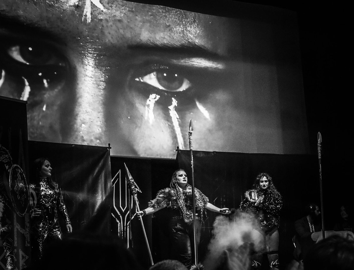 Velvet Suplex tweet media