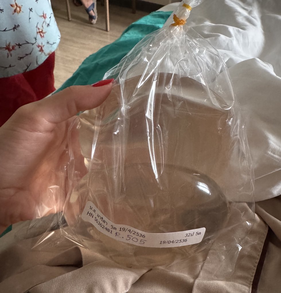 van cweef tweet media