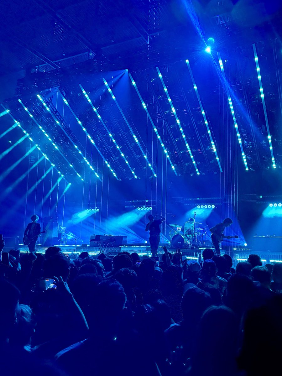 lollamania's tweet photo. El setlist de la vuelta de los Strokes 📝

No dejaron ningún álbum fuera del setlist: hasta tocaron Angles y tres temas de Comedown Machine. https://t.co/w21yLEZfxv