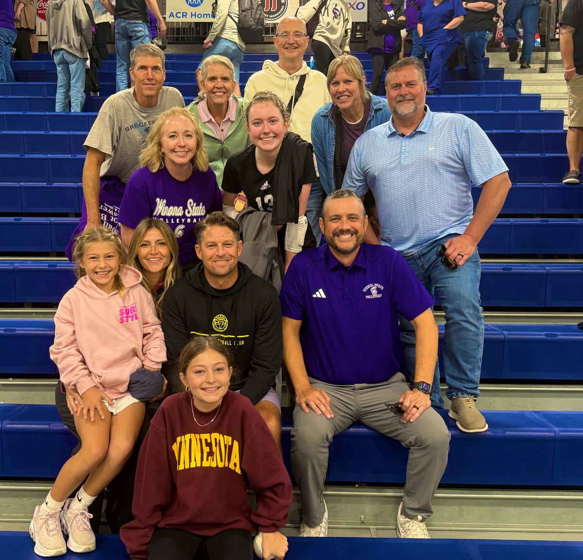 cc2amaz's tweet image. Big Tuesday match with extra fans last week followed by an 1100 mile round trip weekend to North Dakota for two more.  Great week with a 2-1 outcome at CSP, Mary and Minot. #stedlets #rollwarriors