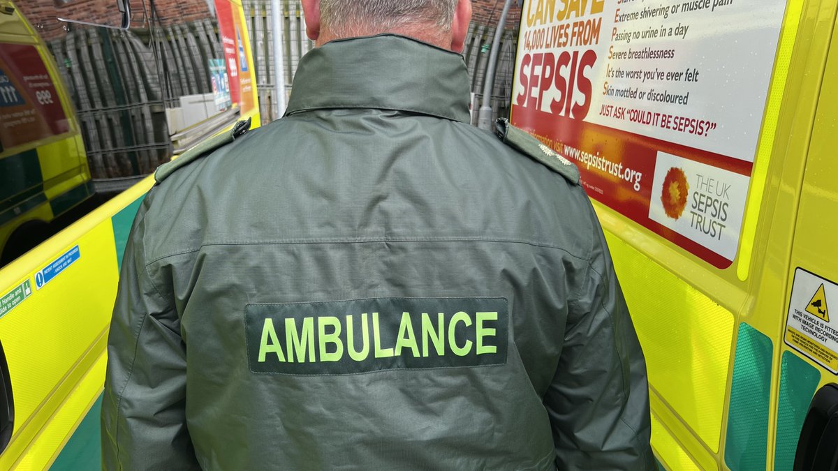 💚 Mental health matters! 🫂

If you or someone you know is struggling, don't hesitate to reach out for help. You’re not alone.

🚑 We have specialist paramedics trained to help in a mental health crisis and, in non-emergency situations, you can call NHS 111 to access the mental