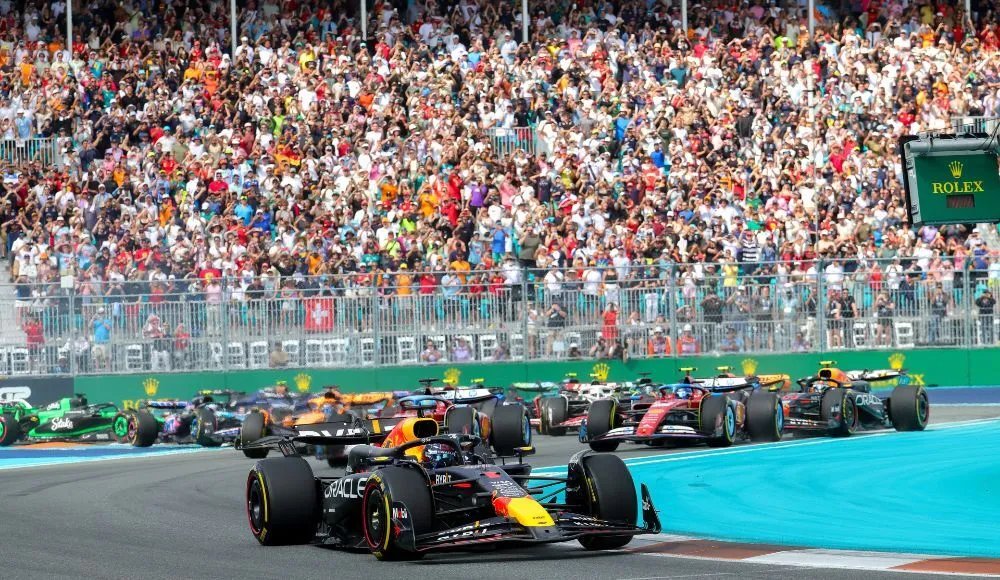 Afnian04's tweet image. ESTAMOS EN DIRECTO CON EL GP DE LOS ESTADOS UNIDOS DE LA FB❗️❗️❗️