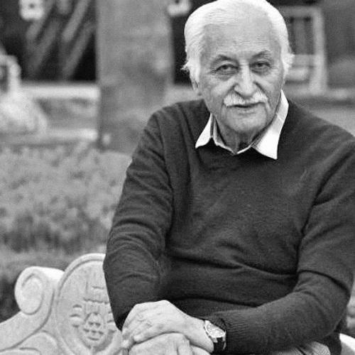 Bir alem düşünürüm ezan sesinde;
Bir alem: Ötenin çok ötesinde.
Kimseler görmese, gidip diz çöksem;
Ağlasam caminin bir köşesinde...

Mekanın cennet olsun üstat
#yavuzbulentbakiler