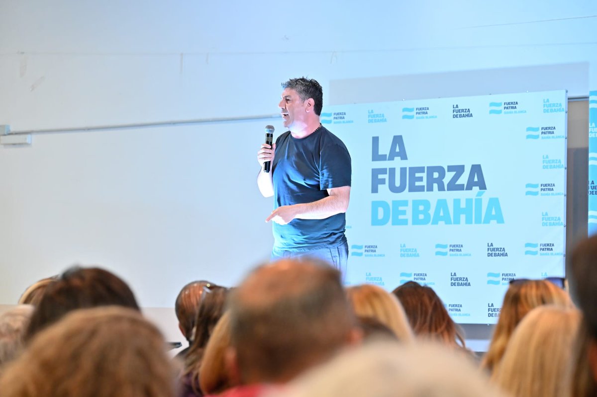 Federico Susbielles (@fsusbielles) on Twitter photo Con la fuerza de Bahía y la convicción de que queremos un país mejor, nos reunimos con la mirada puesta en la elección nacional del 26 de octubre.
Con la lista de Fuerza Patria encabezada por <a href="/JorgeTaiana/">Jorge Taiana</a>, <a href="/MaJimenaLopezOk/">Jimena López</a>, y nuestro candidato <a href="/lulycalderaro/">Luis Calderaro</a>, queremos defender a Con la fuerza de Bahía y la convicción de que queremos un país mejor, nos reunimos con la mirada puesta en la elección nacional del 26 de octubre.
Con la lista de Fuerza Patria encabezada por <a href="/JorgeTaiana/">Jorge Taiana</a>, <a href="/MaJimenaLopezOk/">Jimena López</a>, y nuestro candidato <a href="/lulycalderaro/">Luis Calderaro</a>, queremos defender a