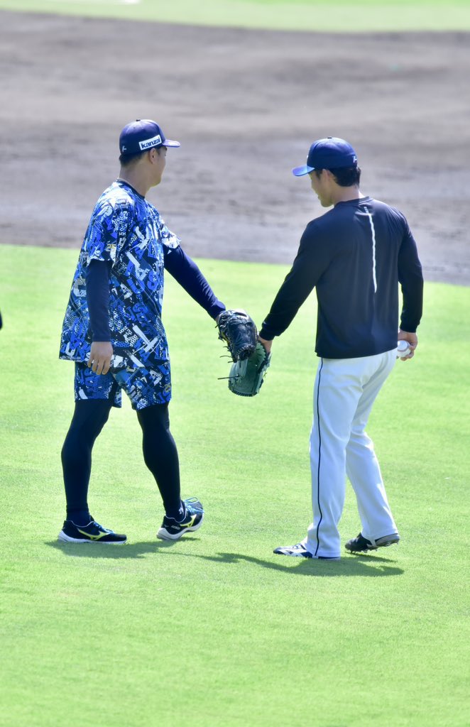 よっちもいつも傍にいてくれてありがとう🥺

#平井克典 投手
#水上由伸 投手
#seibulions