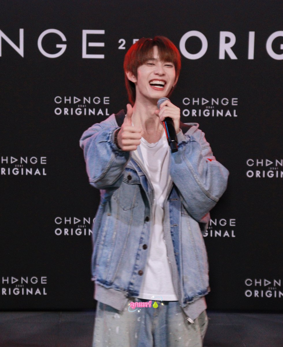 วันนี้ประทับใจน้องพูห์มากน้องจะชอบบอกว่าไปข้างหลังกันไหมกลัวข้างหลังมองไม่เห็น,เขาจะเห็นไหม เจอหนูทีไรก็ค้นพบความน่ารักแสนดีทุกครั้งที่เจอเสมอเลย รักน้องพูห์เพราะน้องพูห์เป็นเด็กน่ารักใส่ใจคนอื่นเสมอนึกถึงทุกคนอยู่เสมอนี่แหละครับความเป็นจิ๋วที่ทำให้ตกหลุมรักได้ตลอด🤲🐶🍄