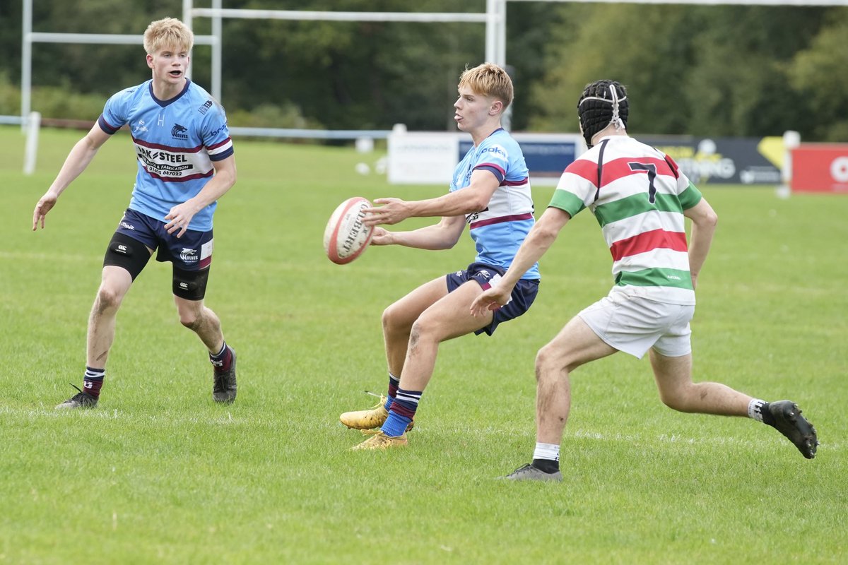 A tough day at the office for Stockport at The Memorial Ground.  The Wolves only have eyes for the line.