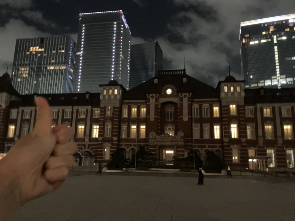 kurono0031's tweet photo. ←左:五時間前
今:右→
一日の間に二種類の東京駅を見る、とても貴重な経験をしました^^
#TripToTokai #TripToTokyo #東海高校 #記念祭 https://t.co/JRAaZOCQJw