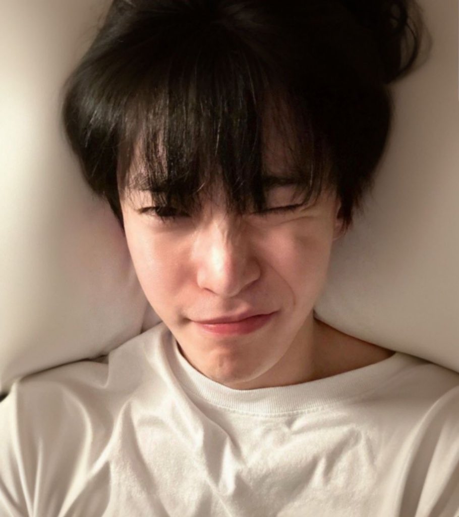 유일 tweet media