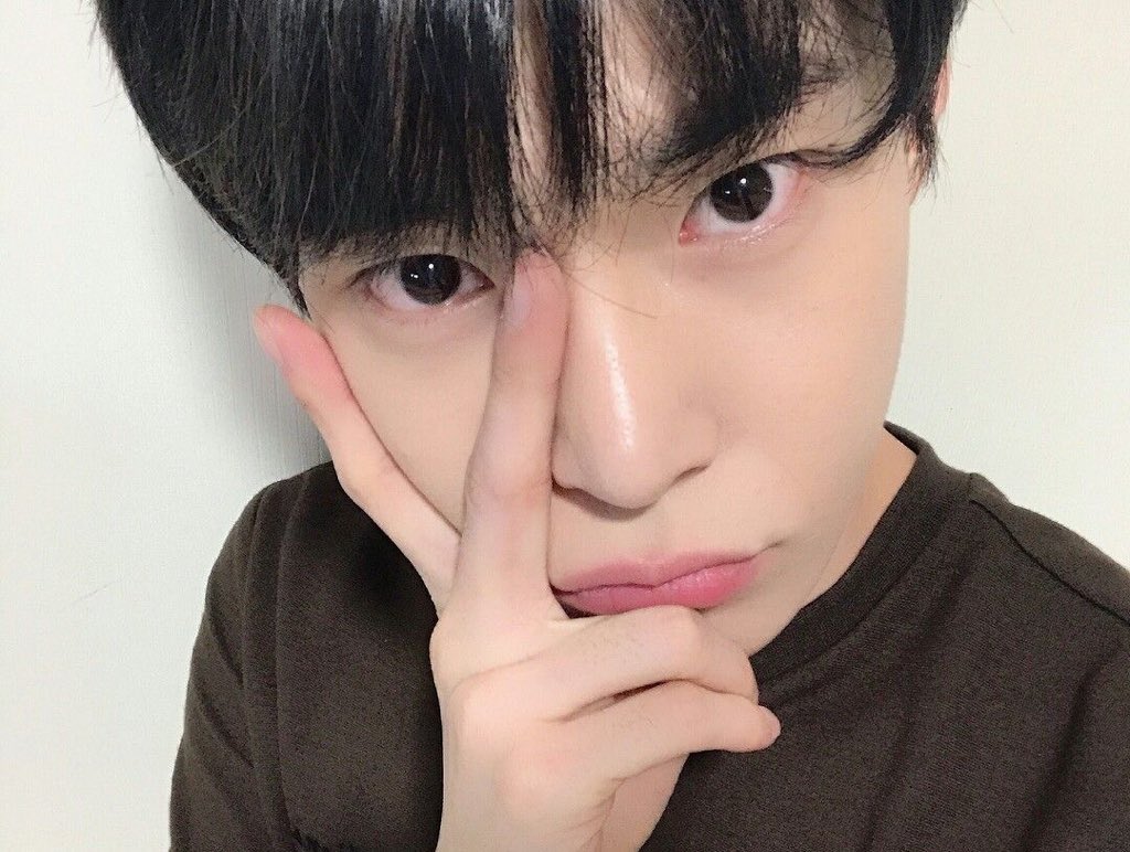 유일 tweet media