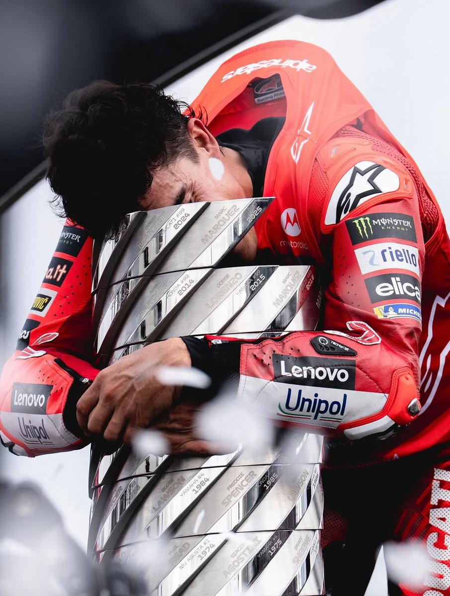 JeanTodt's tweet image. 🏁 Congratulations to @marcmarquez93! World Champion again! 🏆🔥 Your speed thrills, but your voice for road safety saves lives. 🏍️❤️ Keep shining on track & off it—a true road safety hero! 👏🌍 #MotoGP #MakeASafetyStatement #RoadSafety