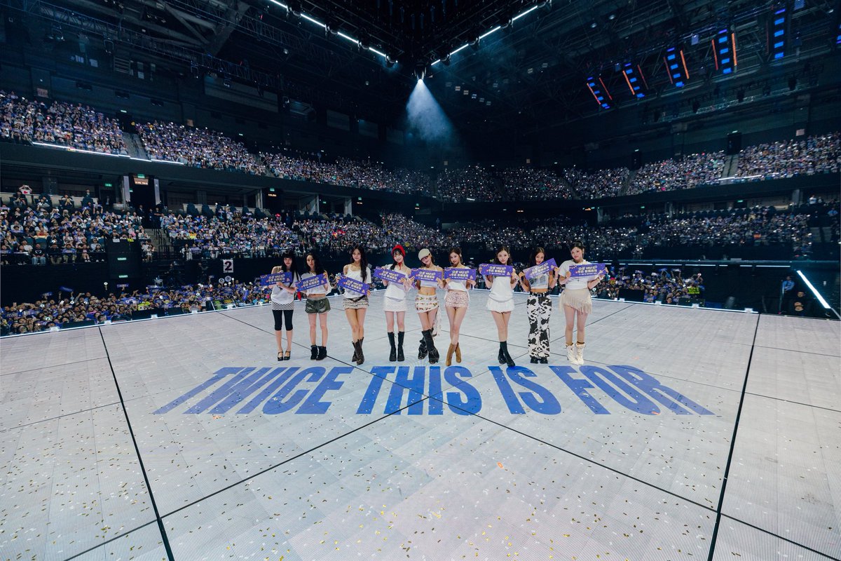 ミュージシャン TWICE STADIUM JUMPER -  9ROUND ミュージシャン TWICE STADIUM JUMPER - 9ROUND TWICE - Stadium