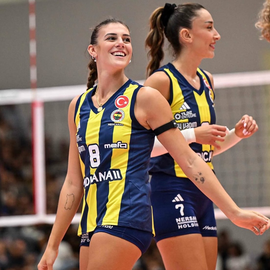 Balessia dostluğu🥹
Orro’nun kulübe geldiğinden beri Hande Baladin’le paylaşması. Tamam seni Baladinos üyesi olarak aldık❤️