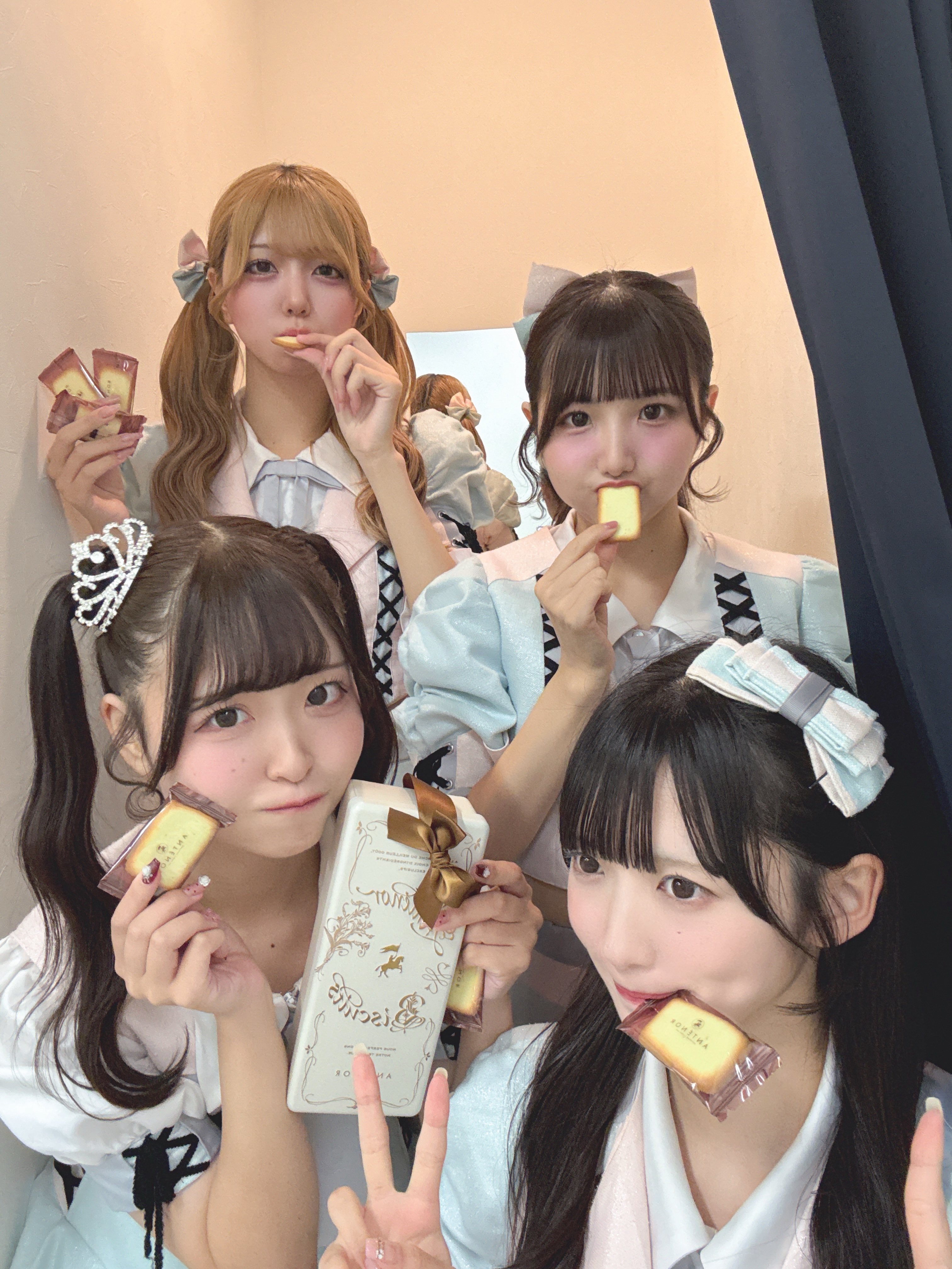 【専用です】パラスパレス チューインビエラオーバーブルゾン プエラの絶対値【マネージャー】 on X: 