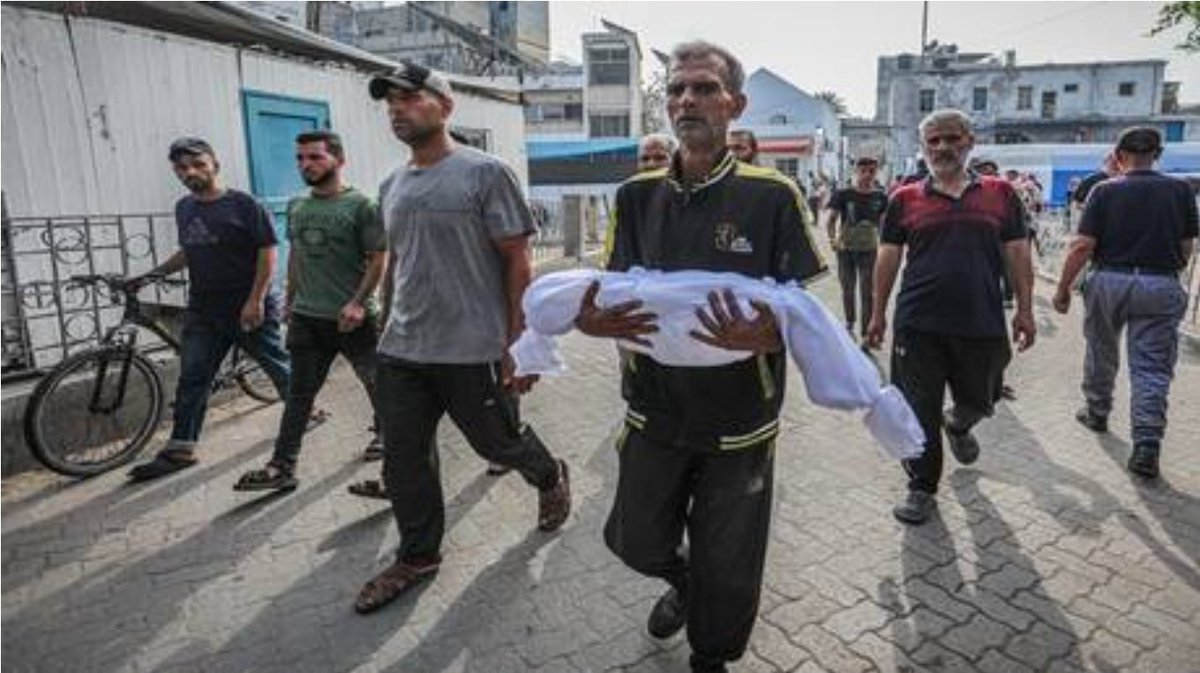 صحة غزة: حصيلة قتلى القصف الإسرائيلي تجاوزت 66 ألفا
+
أعلنت وزارة الصحة في قطاع #غزة ارتفاع حصيلة ضحايا القصف الإسرائيلي للقطاع إلى 66005 قتلى و168162 مصابا منذ السابع من أكتوبر 2023.

وقالت الوزارة في بيان لها اليوم: "وصل إلى مستشفيات #قطاع_غزة  79 شهيداً و379 إصابة خلال الـ24