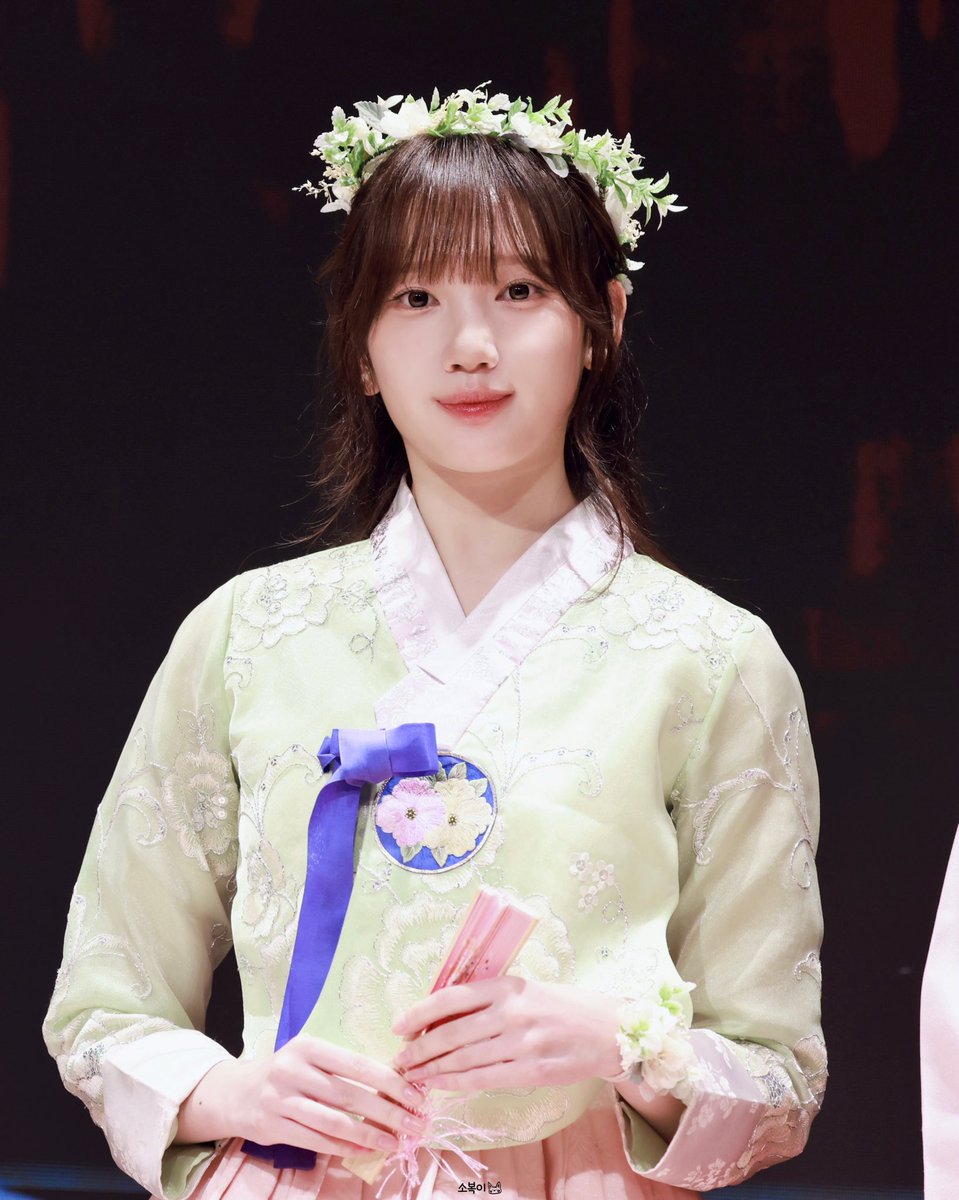 25.09.28 유스피어 팬사인회

#유스피어 #USPEER #소이 #SOEE
<a href="/USPEER_official/">USPEER_official</a>