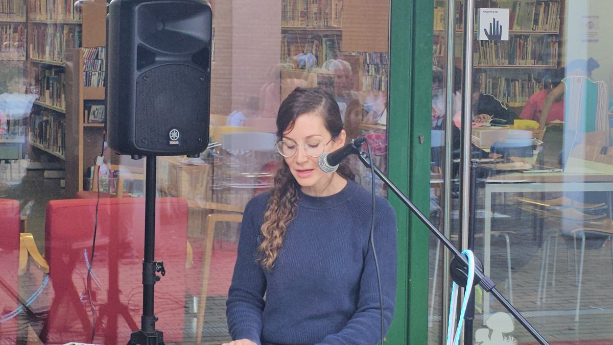 El concierto de ayer de presentación de mi nuevo 📀 fué precioso.💫.
Qué suerte poder compartir mi música con el 🌎.