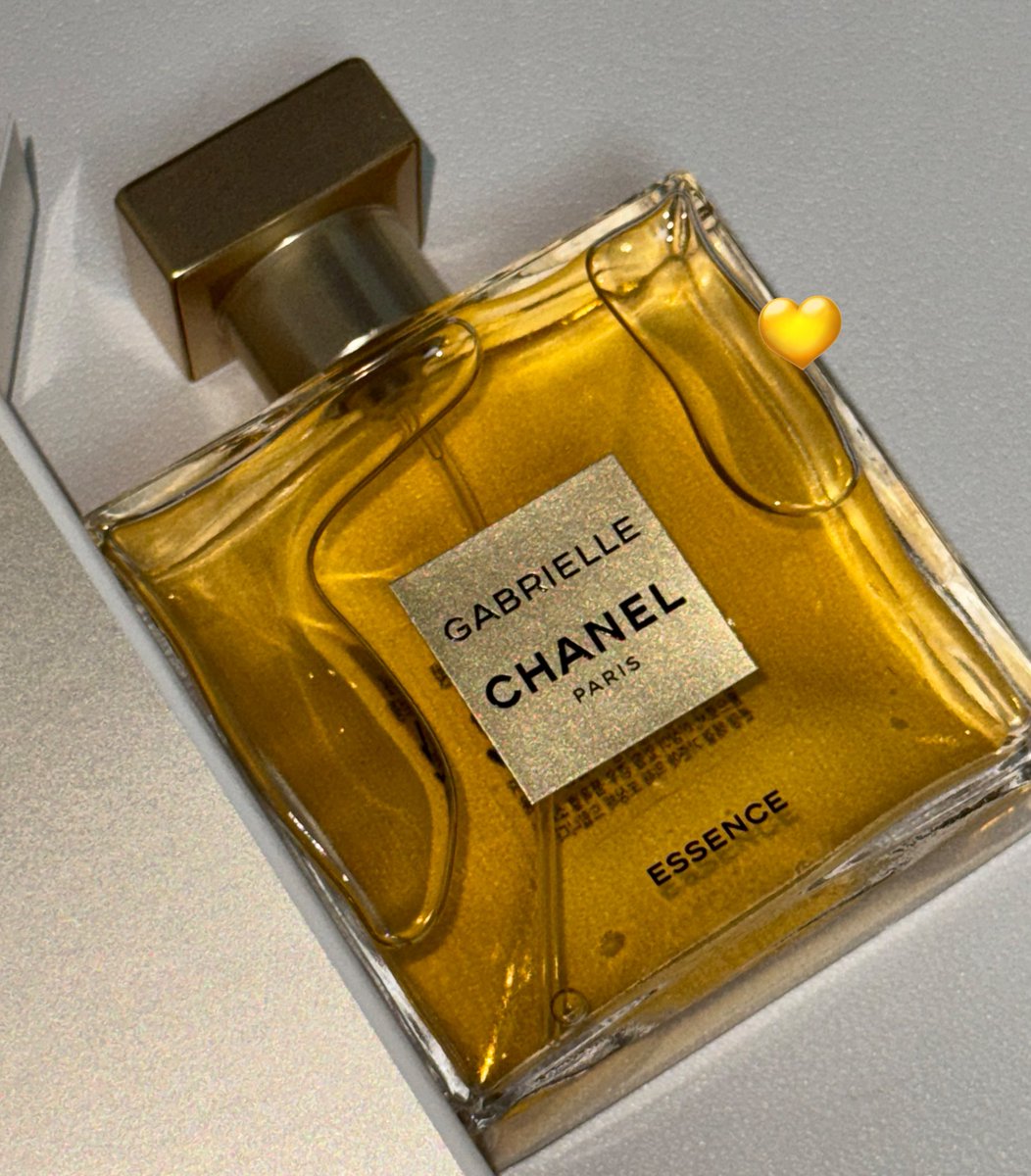 가을맞이 뉴땡을 들였은
올가을 관능적인 여인이