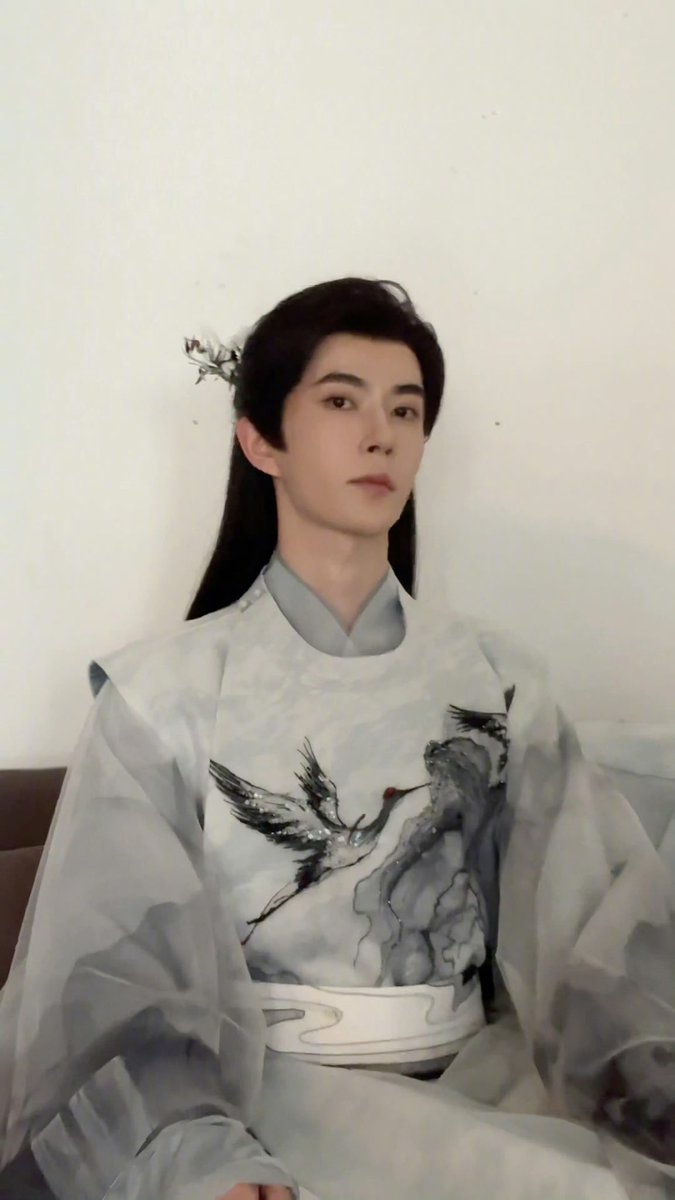 zora11234's tweet photo. #YuMenglong于朦胧 #JusticeforYuMenglong #YuMenglong于朦胧 #于朦胧 据说他们要把所有人保存在手机相册里的证据给删除，这真的很科幻但是竟然是真的，而且他们正在抹杀于朦胧存在过的证据，删除他全网照片，节目，影视剧等等。 https://t.co/a8bzt2Ok1q