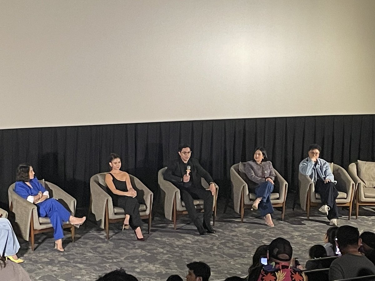 AldenTrendsOFC's tweet photo. Post-movie interview happening right NOW!

@aldenrichards02 @myriad_corp @VIVA_Films @StudioVivaPH @Sparkle_GMA 
#OutOfOrderScreening
#ALDENRichards
ALDENxOOO MoviePremiere https://t.co/pLft0CspB9