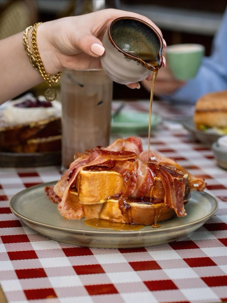 Sweet or Savoury?🥞

To book - cafeenseine.ie/reservations/