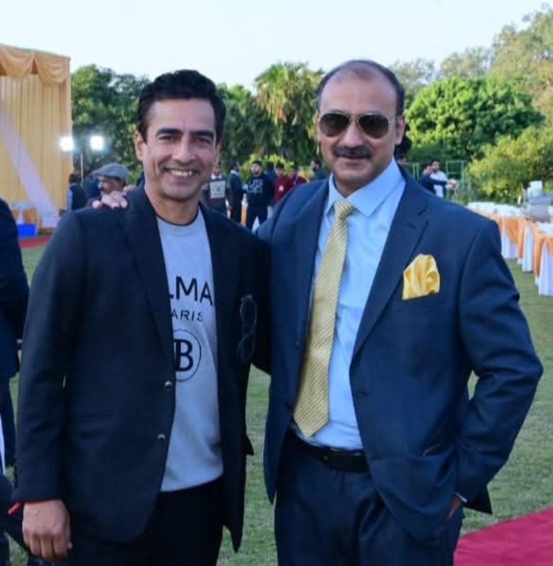 Heartiest congratulations to the very dynamic Sh <a href="/MithunManhas/">MithunManhas5</a> on taking over as the 37th President of <a href="/BCCI/">BCCI</a>. Am sure he shall contribute wholeheartedly and add to the glory of Indian cricket. 
I wish him a successful tenure.