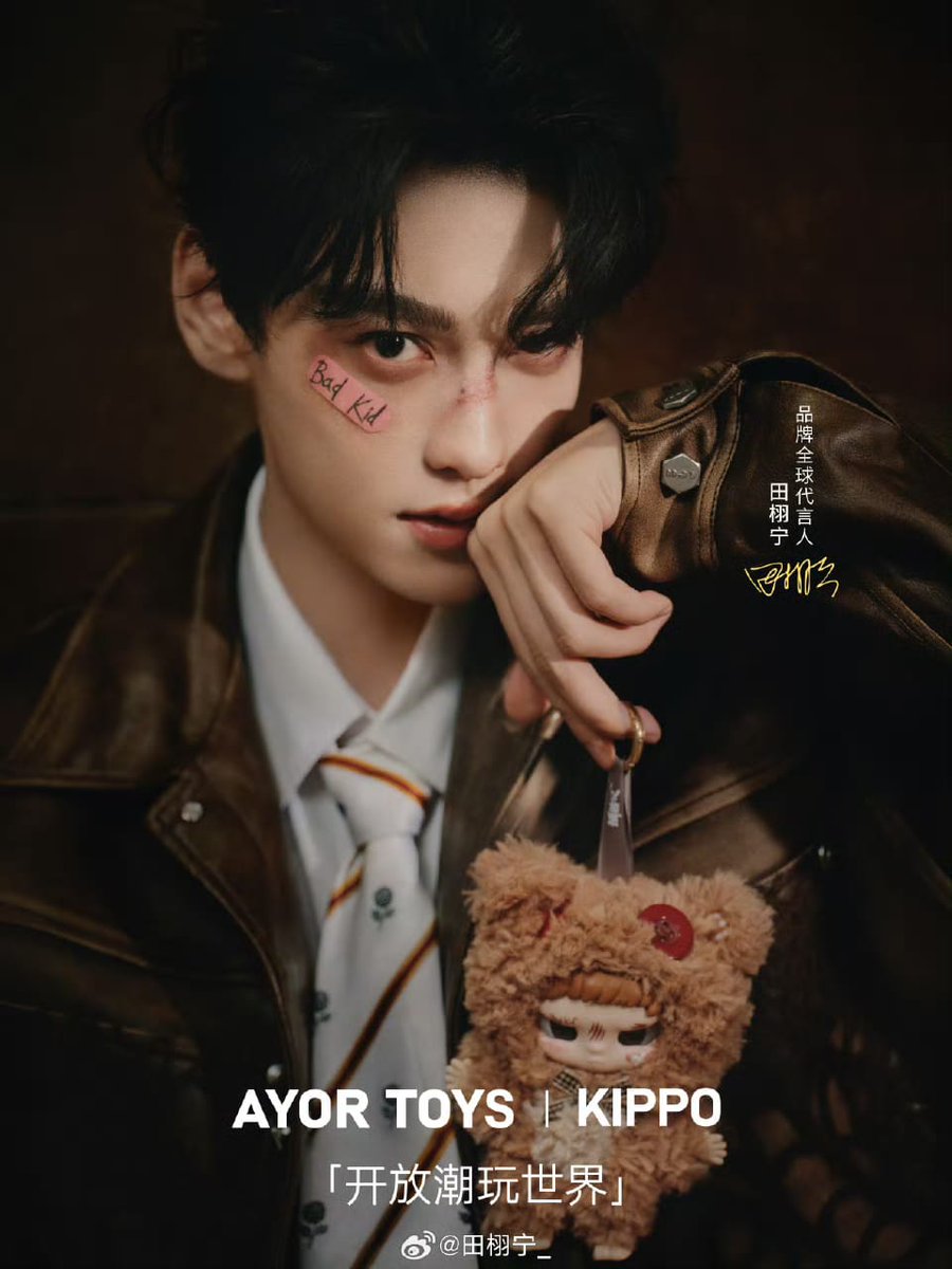 im not really into this type of doll, but bcs of you two, i think i want one now 😭