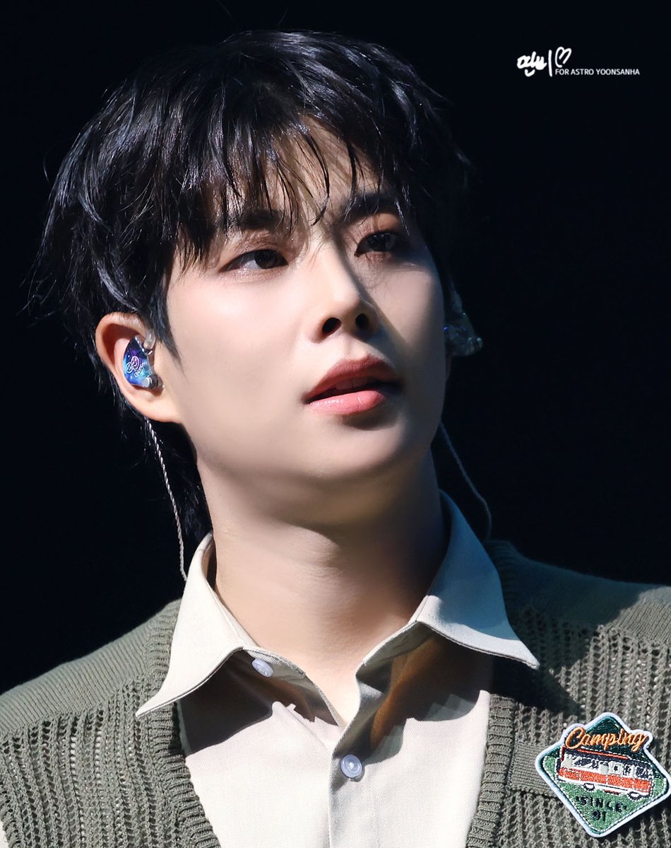 250927 ZOONIZINI  FAN PARTY 1회차    

극사이드에서 봐도 멋진 주니엉아야 😆😆

#주니지니 #ZOONIZINI #MJ #김명준 #아스트로 #ASTRO #RollTheDice