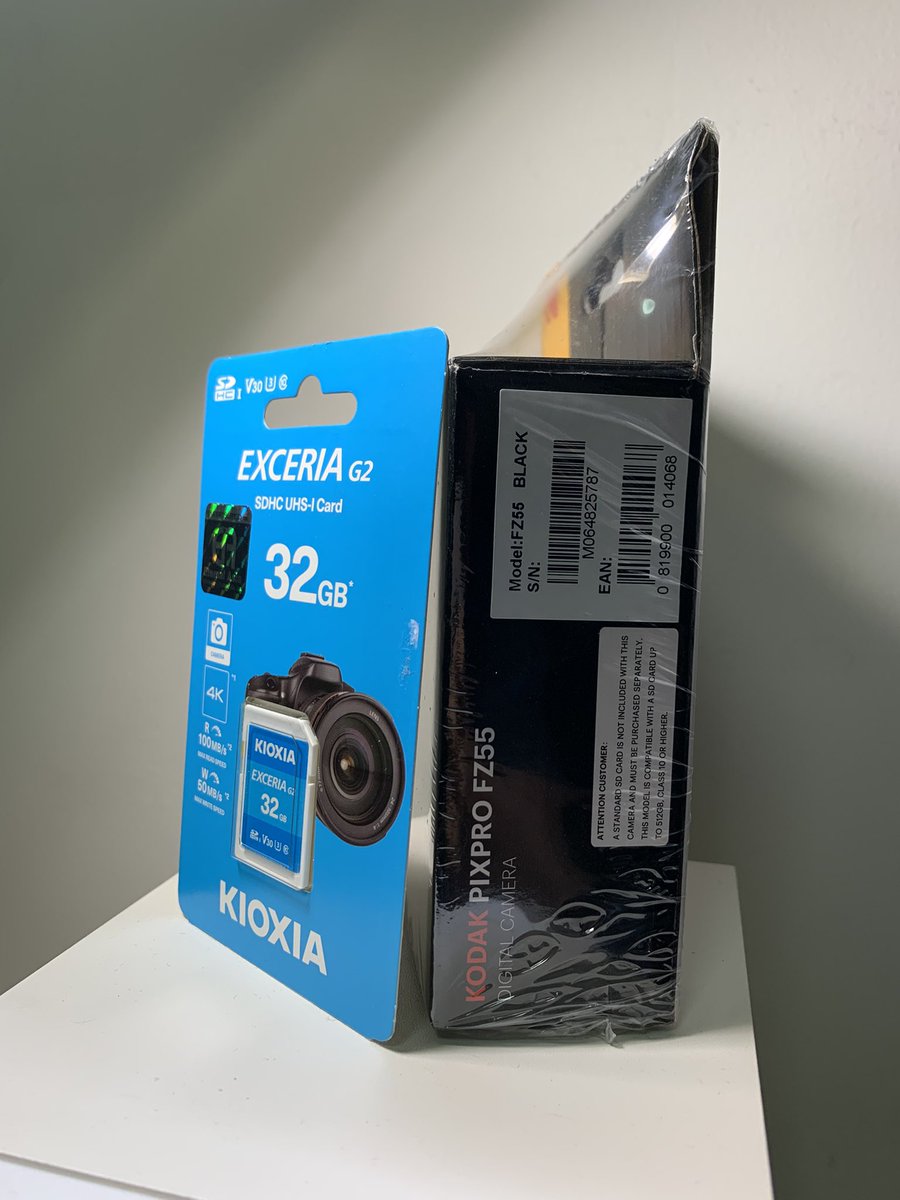 toaouangiant's tweet photo. พร้อมส่ง Kodak Pixpro Fz55 (ใหม่ยังไม่แกะกล่อง)
ภาพโทนฟิลม์ ยุค2000 แนะนำเลยครับ

สิ่งที่ได้รับ 
- ตัวเครื่อง
- แบต
- สายชาร์จ
- เมม Micro sd 32 GB

Price - 6390. รวมส่ง

#กล้องดิจิตอลคอมแพค #กล้องดิจิตอลราคาถูก #กล้องดิจอตอล #กล้องฟิล์มราคาถูก #KodakBlack #กล้องโพลารอยด์ https://t.co/DLrO4lI6JW