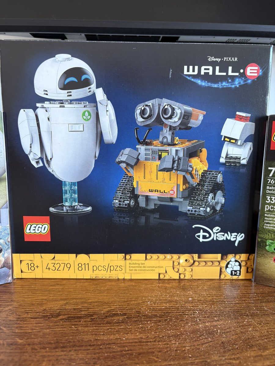 WhisperWoodsGam's tweet photo. My beautiful amazing wife won the way to my heart again! She decided to go against my wishes and buy me a birthday gift anyway! Even though my Birthday is not until tomorrow she made me open it today lol I can’t wait to build these!#lego #hobbybuilds https://t.co/tEUFDrcuvZ
