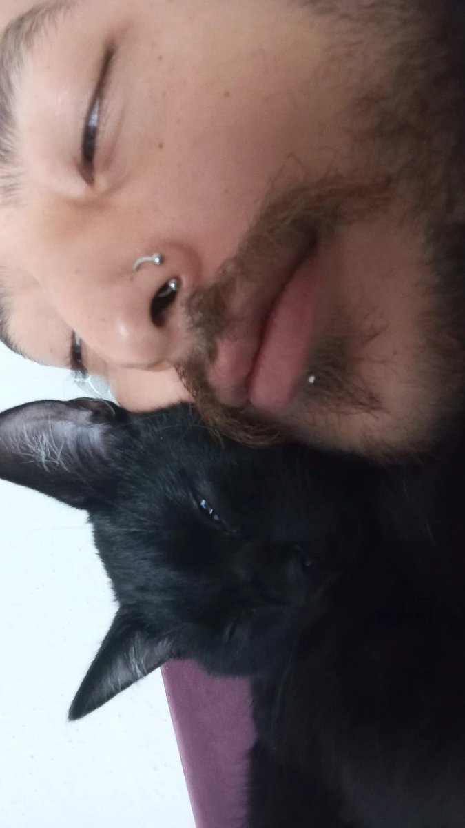 Senin için kurşun atar kurşun yerim